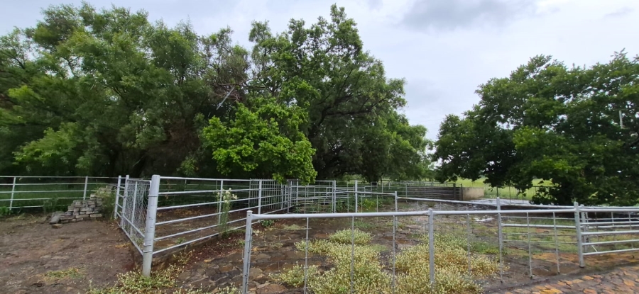 5 Bedroom Property for Sale in Swartruggens North West